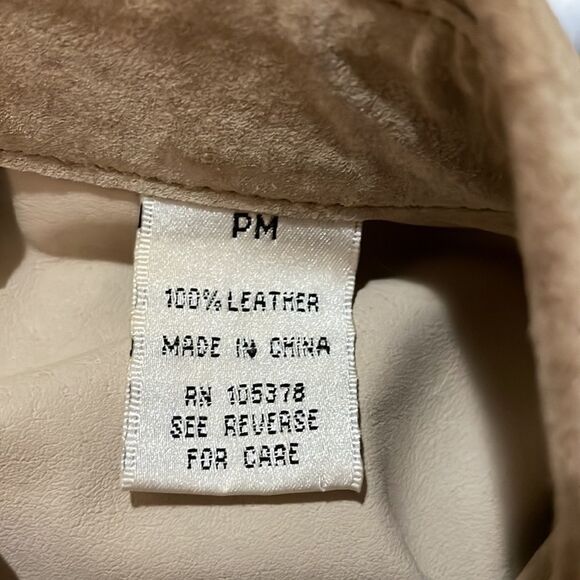 Vintage Draper’s and Damon’s button down suede shirt. - Picture 7 of 8